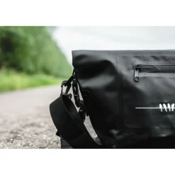 Dare to be Different Outdoor  Ezi Carryall draagtas black